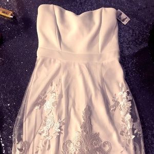 NEW XS Charlotte Russe White Lace Strapless Dress